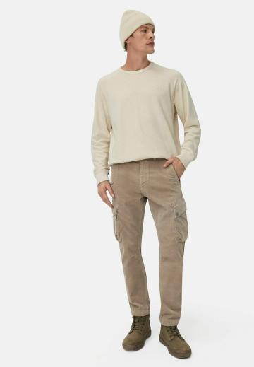 Брюки с накладными карманами