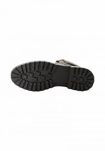 Ботинки на шнуровке