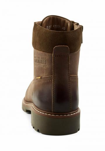 Ботинки на шнуровке