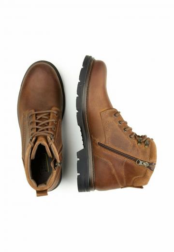Ботинки на шнуровке
