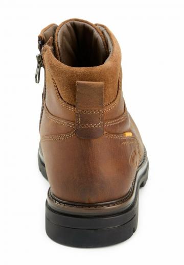 Ботинки на шнуровке