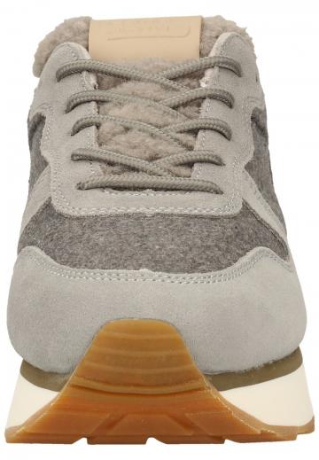 Гандбольные кроссовки