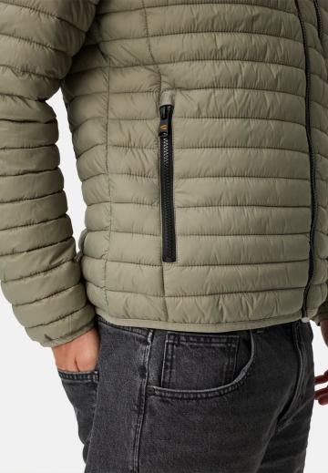 Зимняя куртка