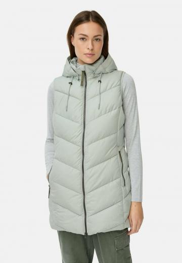 Длинный жилет