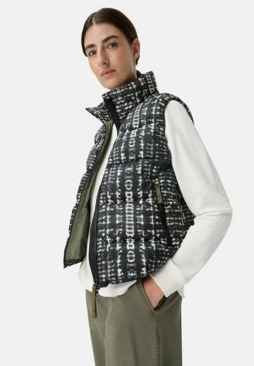 Стеганый жилет