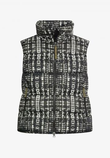 Стеганый жилет