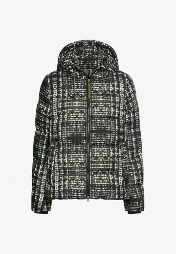 Зимняя куртка