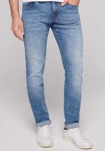 Узкие джинсы