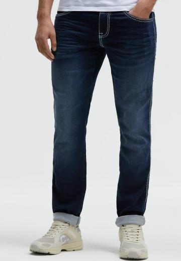 Узкие джинсы