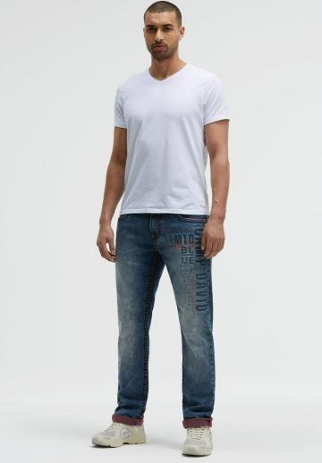 Прямые джинсы