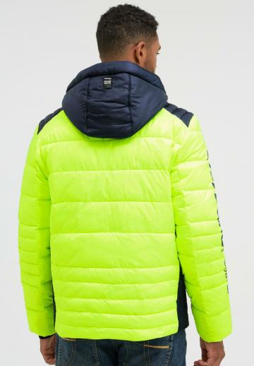 Зимняя куртка