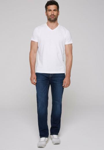 Узкие джинсы