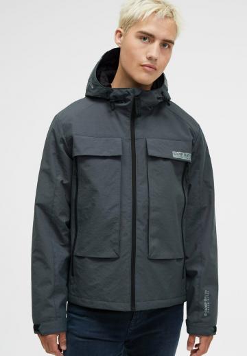 Зимняя куртка