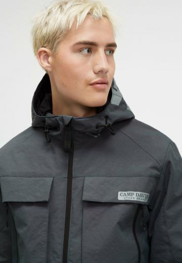 Зимняя куртка