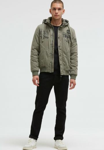 Зимняя куртка