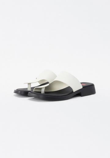 Гандбольные кроссовки