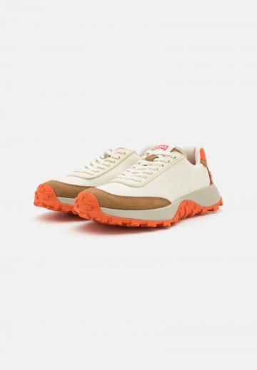 Гандбольные кроссовки