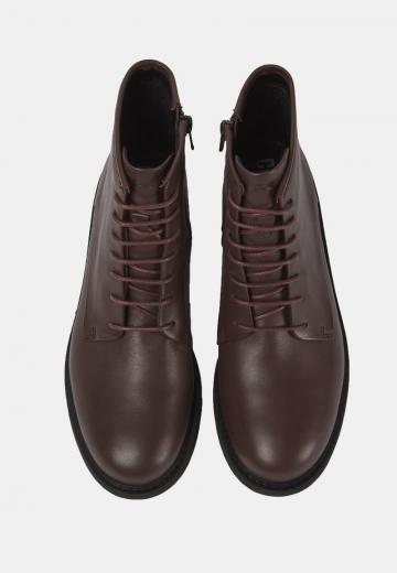 Ботинки на шнуровке