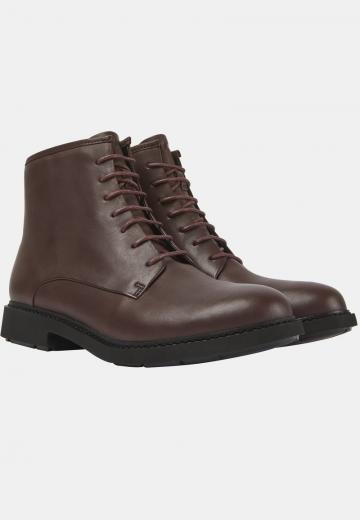 Ботинки на шнуровке