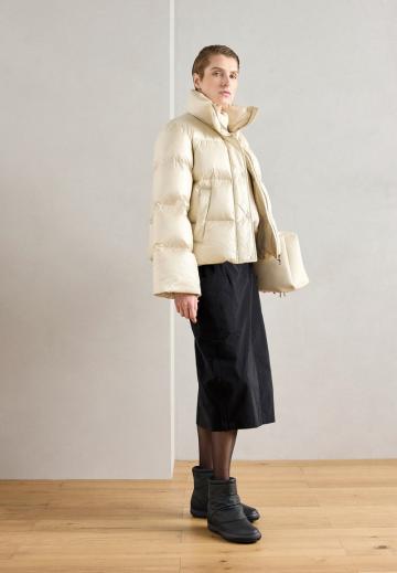 Зимние ботинки