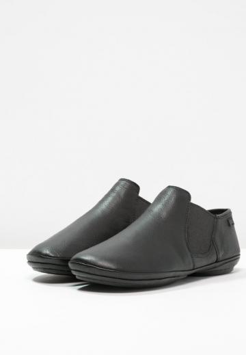 Спортивные балетки