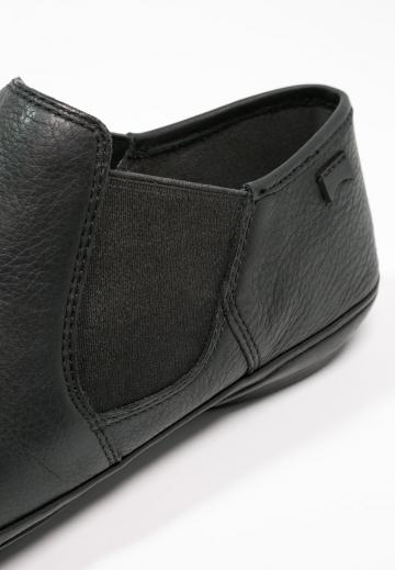 Спортивные балетки