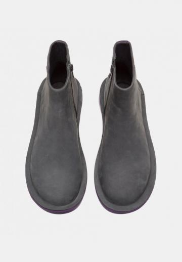 Сапожки на танкетке