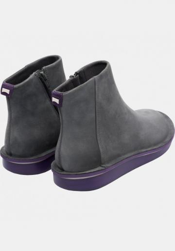 Сапожки на танкетке