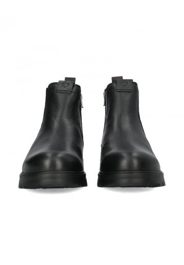 Зимние ботинки