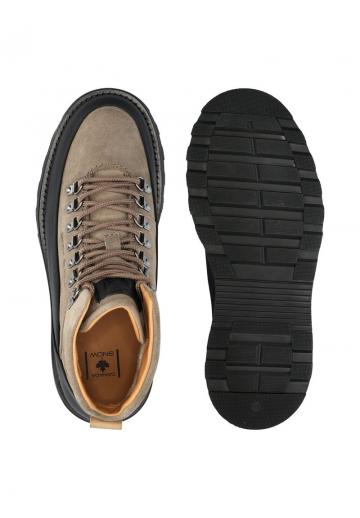 Походные ботинки