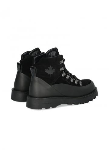 Ботинки на шнуровке