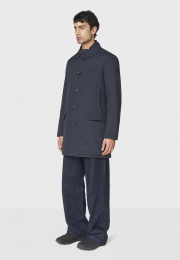 Короткое пальто