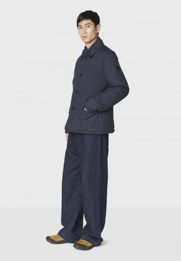 Короткое пальто