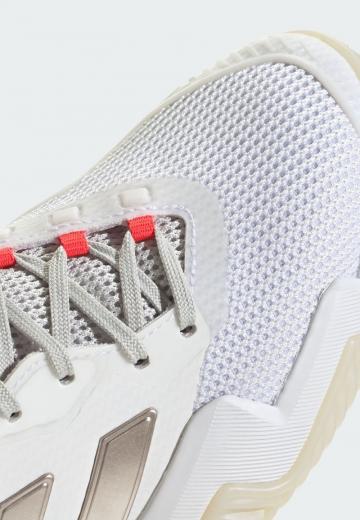 Теннисные кроссовки