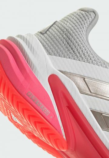 Теннисные кроссовки