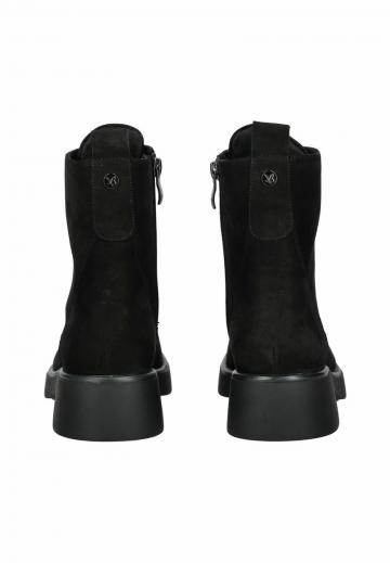 Ботинки на шнуровке