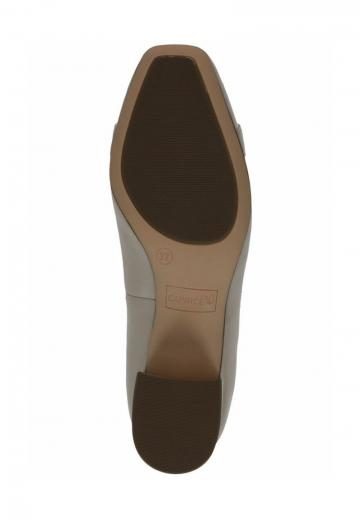 Туфли с высоким носом