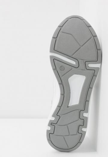 Гандбольные кроссовки