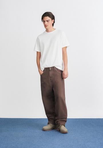 Прямые джинсы