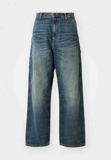 Свободные джинсы