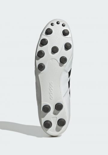 Футбольные бутсы