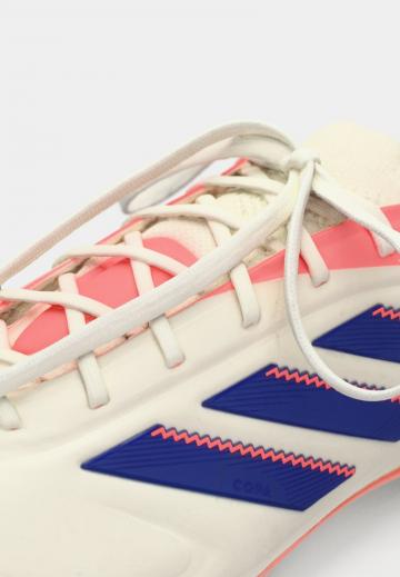 Футбольные бутсы