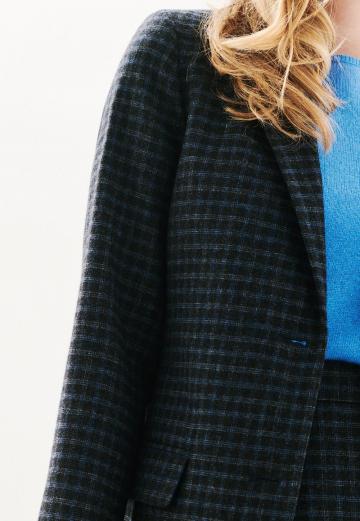 Короткое пальто