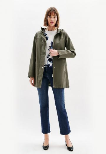 Короткое пальто