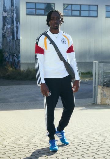 Спортивные штаны