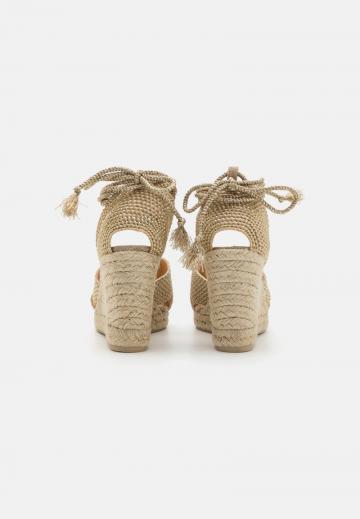 Гандбольные кроссовки