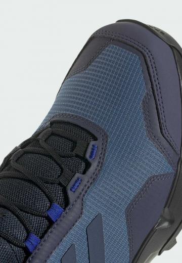 Походные ботинки