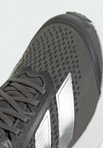 Беговые кроссовки