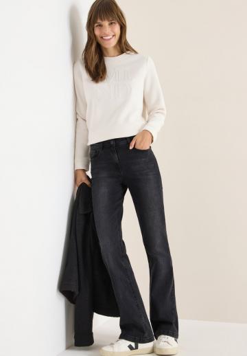 Клешеные брюки