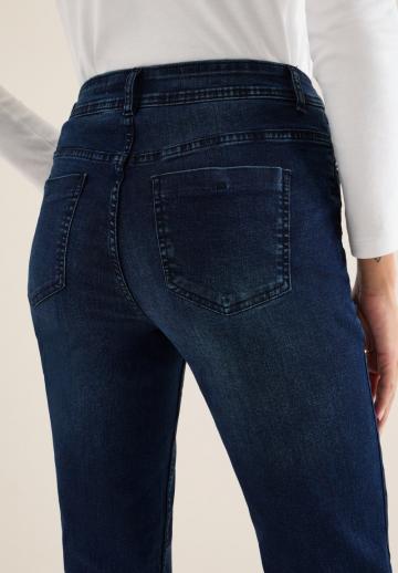 Узкие джинсы